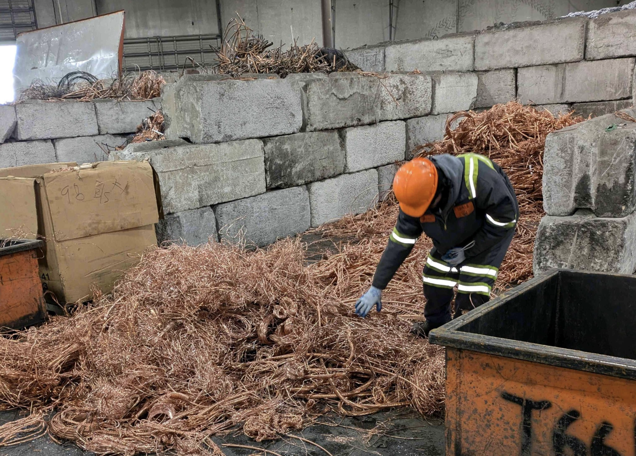 Sorting copper wire